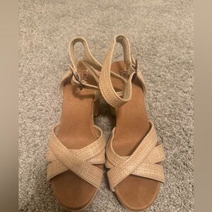 TOMS Women's Cream Strappy Sandals